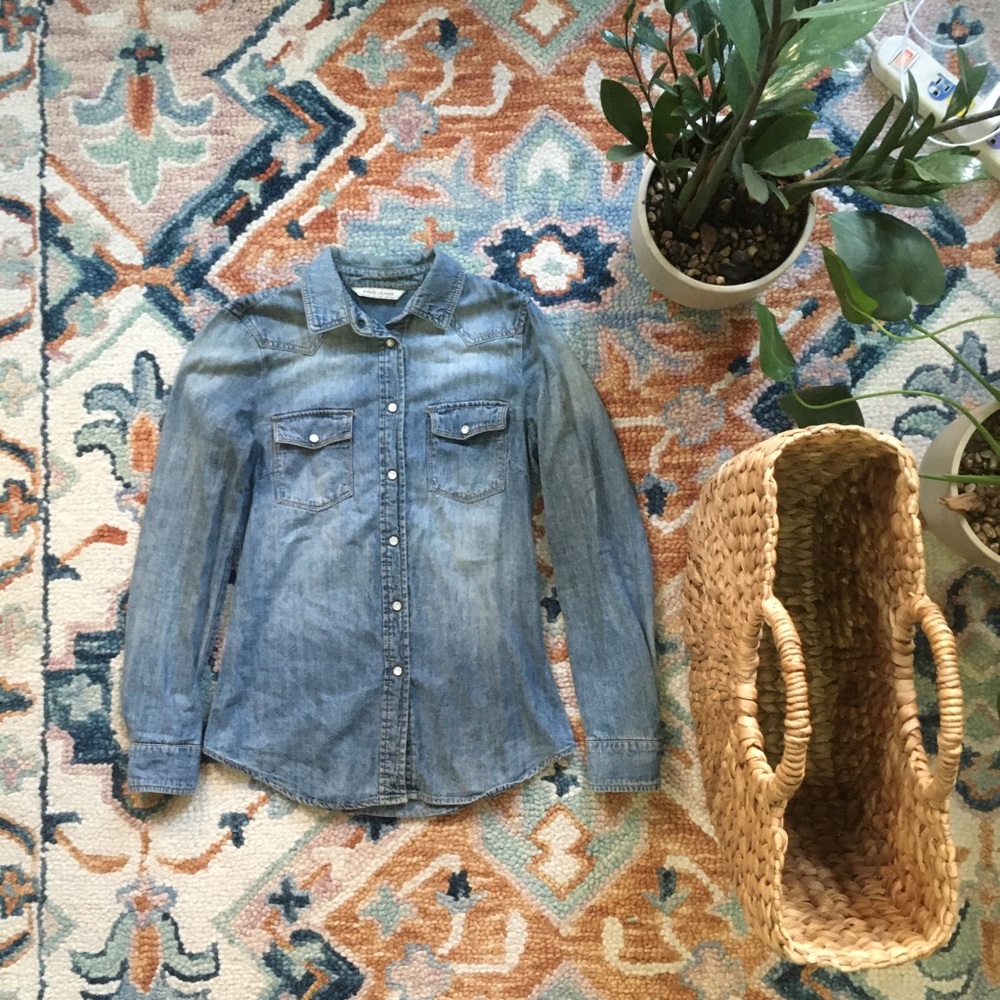 MANGO JEANS denim Shirt with rare pearl snap